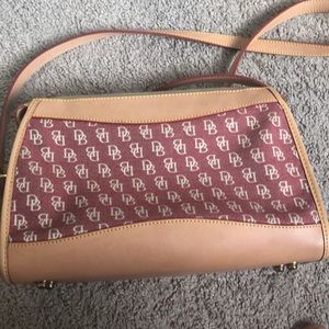 Dooney & Bourke purse